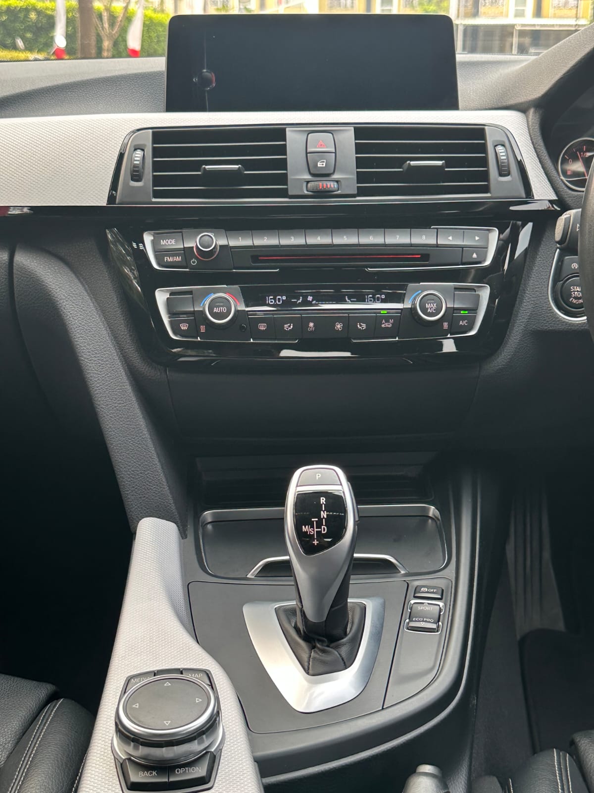 2017 BMW 3 Series Sedan  330i M Sport 2017 BMW 3 Series Sedan  330i M Sport