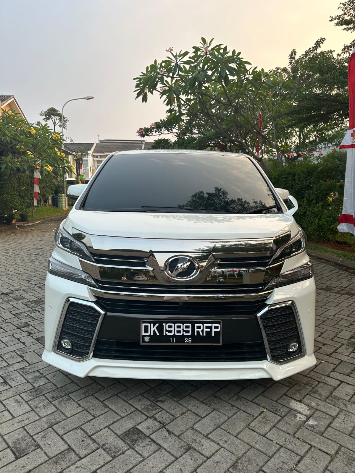 2015 Toyota Vellfire  2.4 ZG AT AUDIOLESS Bekas 2015 Toyota Vellfire  2.4 ZG AT AUDIOLESS Bekas