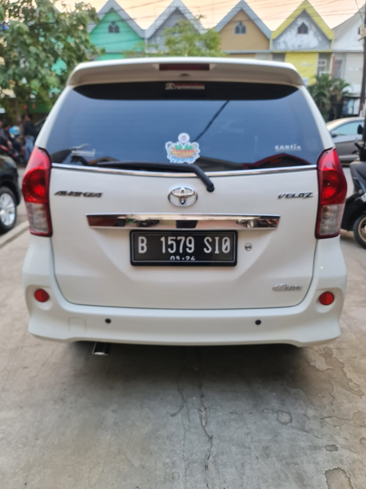 2014 Toyota Avanza Veloz  1500 VELOZ A/T LUX 2014 Toyota Avanza Veloz  1500 VELOZ A/T LUX
