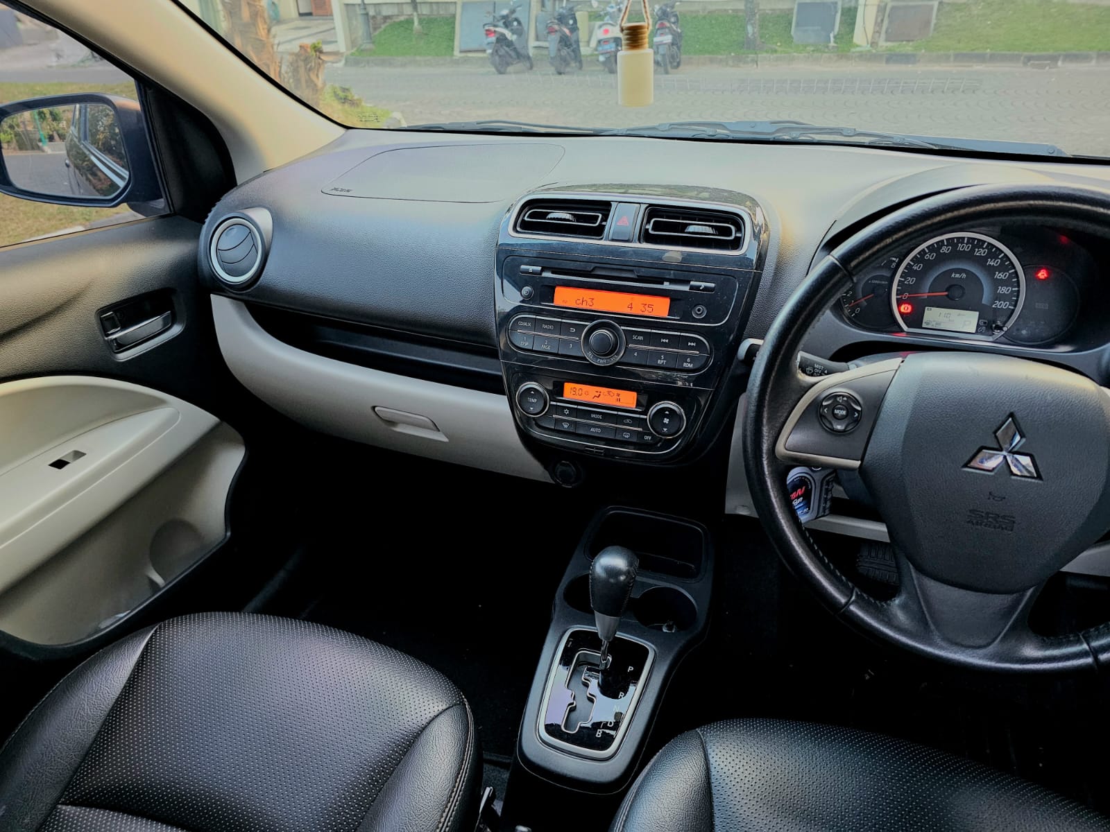 2015 Mitsubishi Mirage 2015 Mitsubishi Mirage