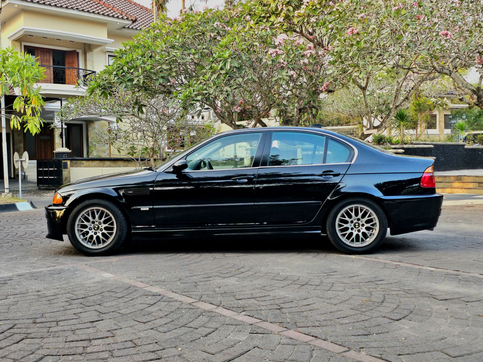 2001 BMW 3 Series Sedan 2001 BMW 3 Series Sedan