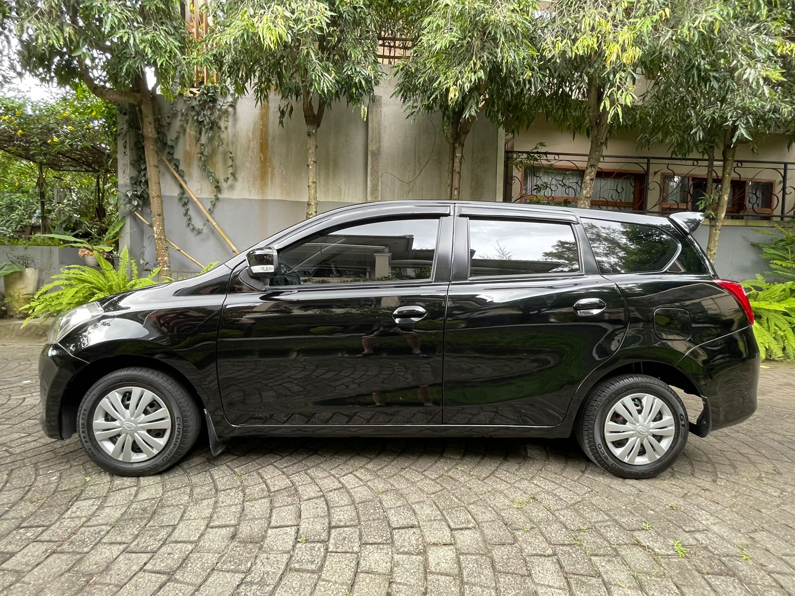 2016 Datsun GO + 2016 Datsun GO +