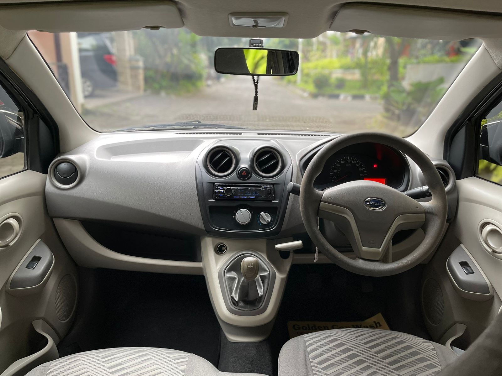 2016 Datsun GO + 2016 Datsun GO +