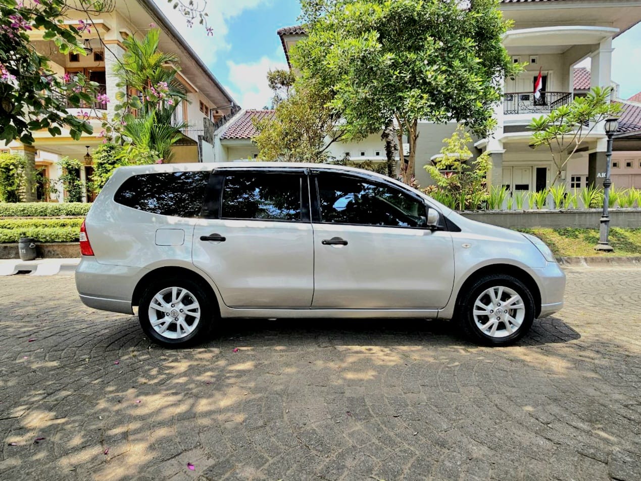 2013 Nissan Grand Livina 2013 Nissan Grand Livina