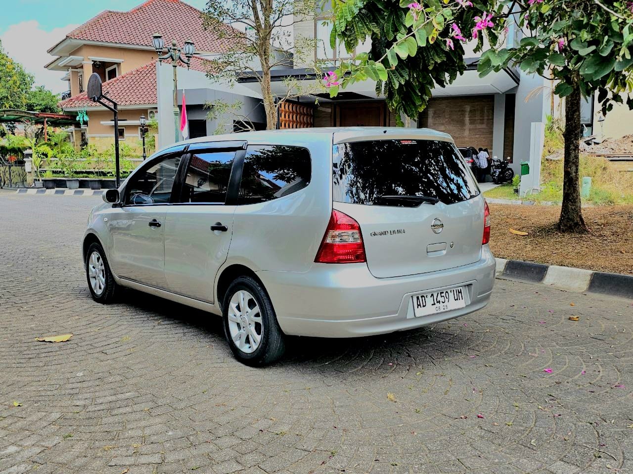 2013 Nissan Grand Livina 2013 Nissan Grand Livina