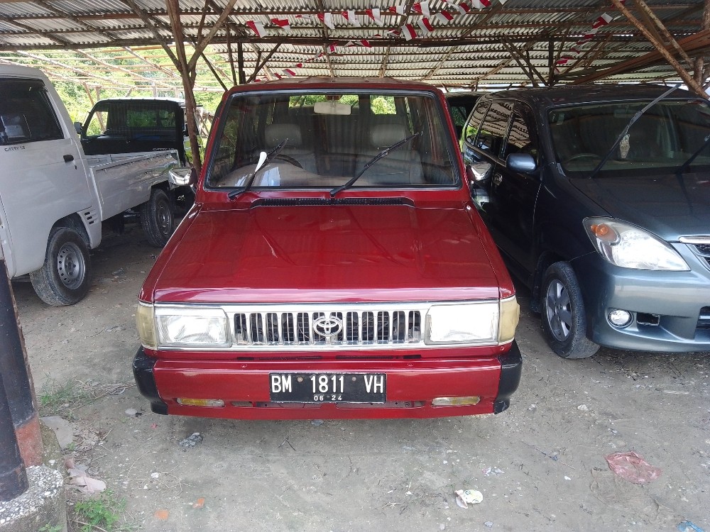 1995 Toyota Kijang