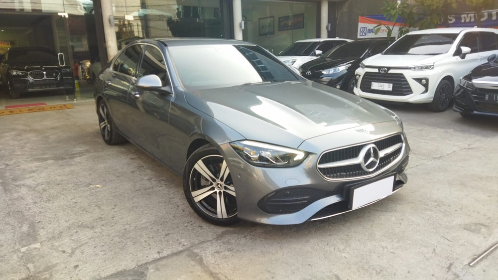 2022 Mercedes Benz C-Class Sedan Bekas 2022 Mercedes Benz C-Class Sedan Bekas