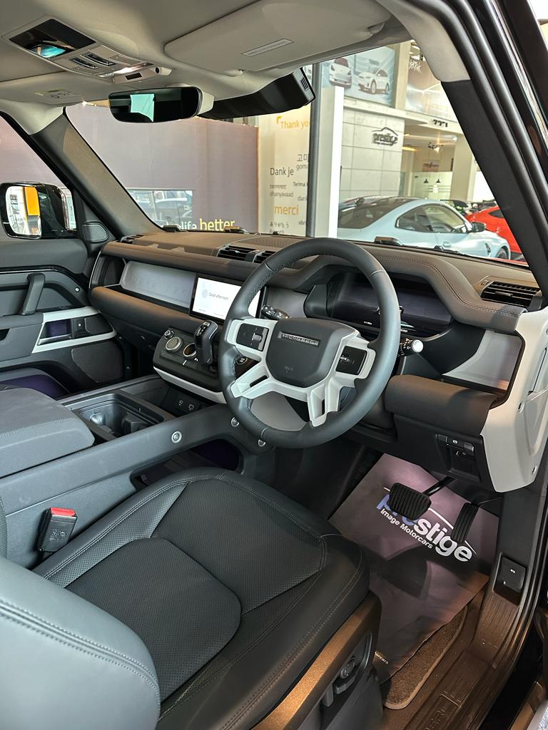 2023 Land Rover Defender 90 2023 Land Rover Defender 90