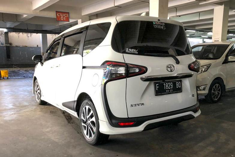 2017 Toyota Sienta 2017 Toyota Sienta