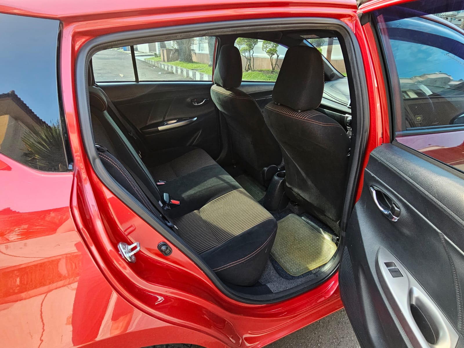 2016 Toyota Yaris 2016 Toyota Yaris