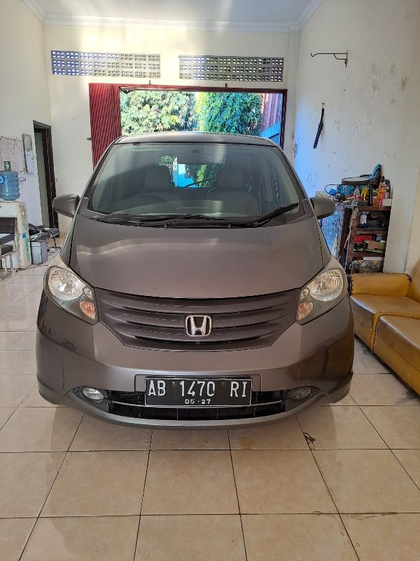 Second Hand 2012 Honda Freed  SD A/T