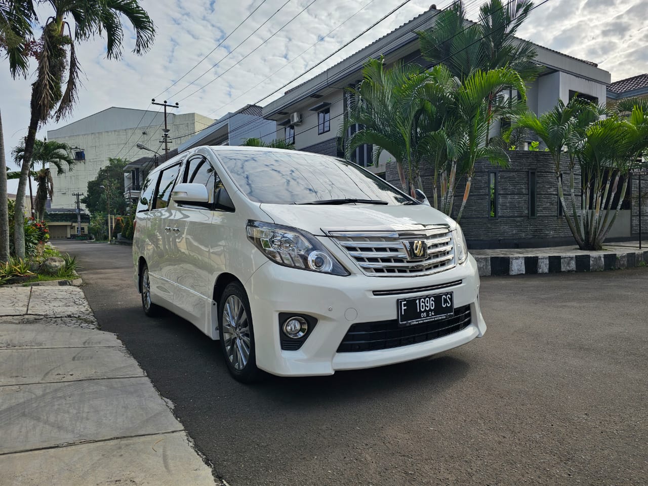 2014 Toyota Alphard 2014 Toyota Alphard