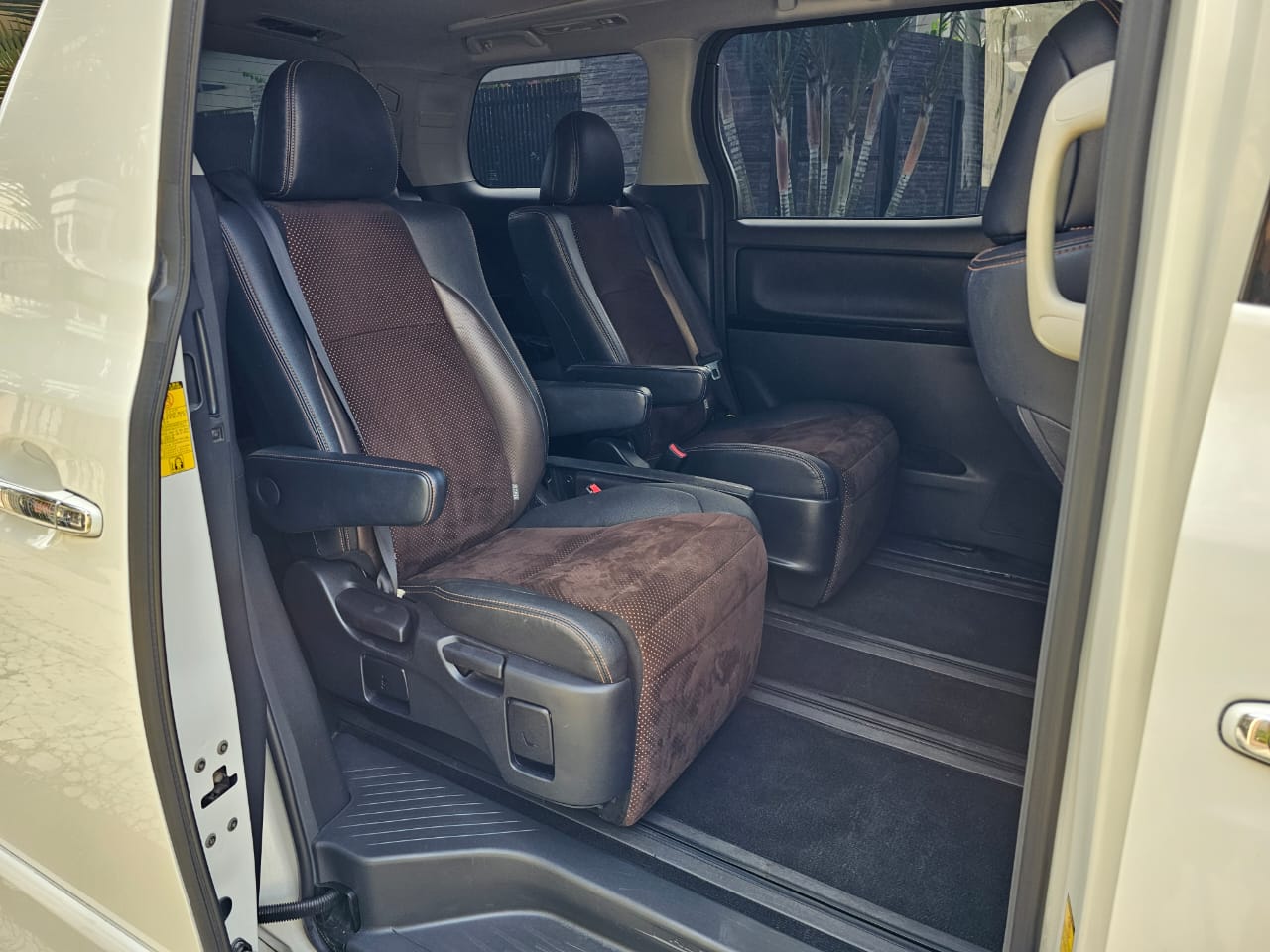 2014 Toyota Alphard 2014 Toyota Alphard