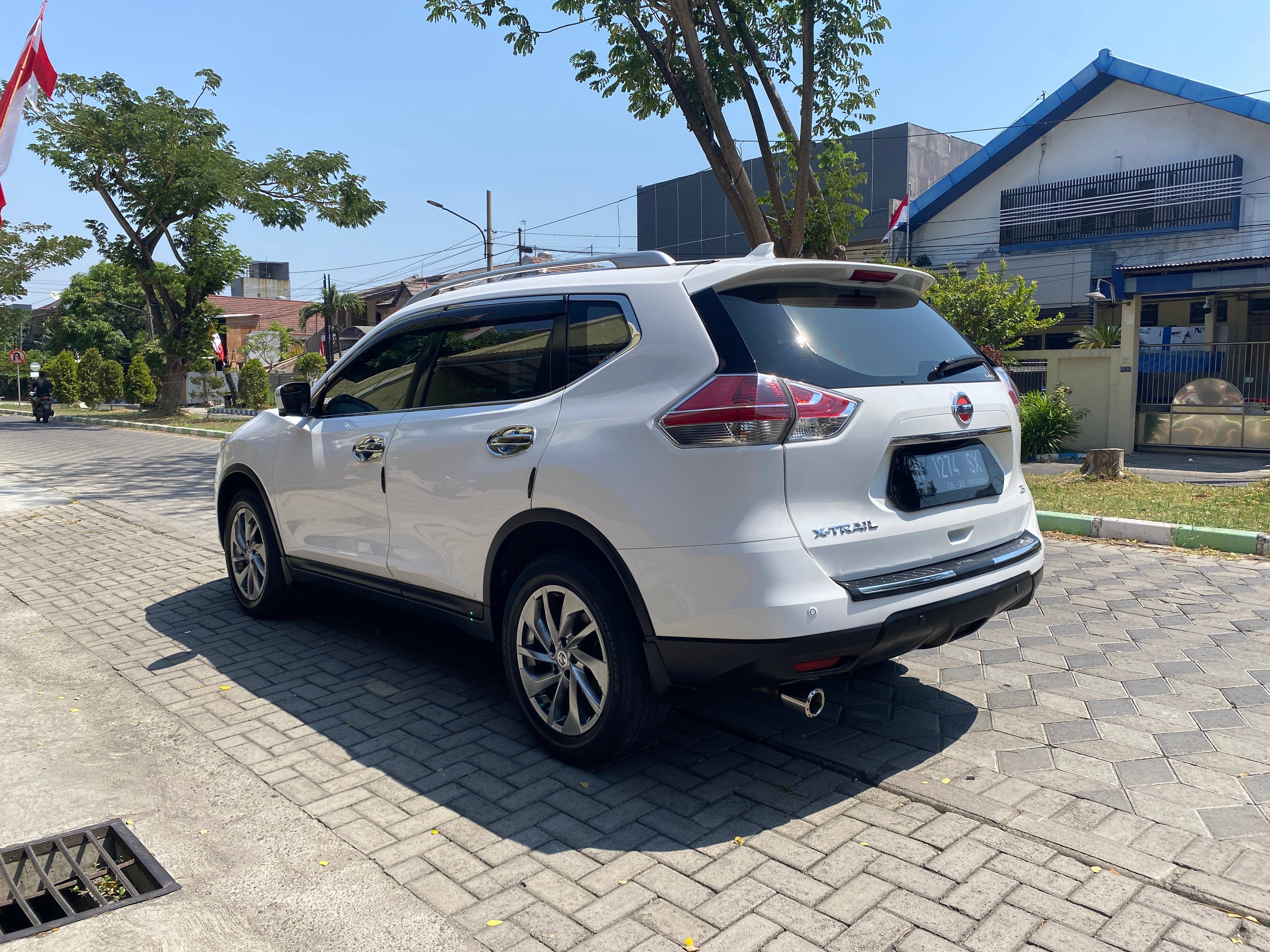 Used 2016 Nissan X Trail  2.5 CVT 2.5 CVT for sale
