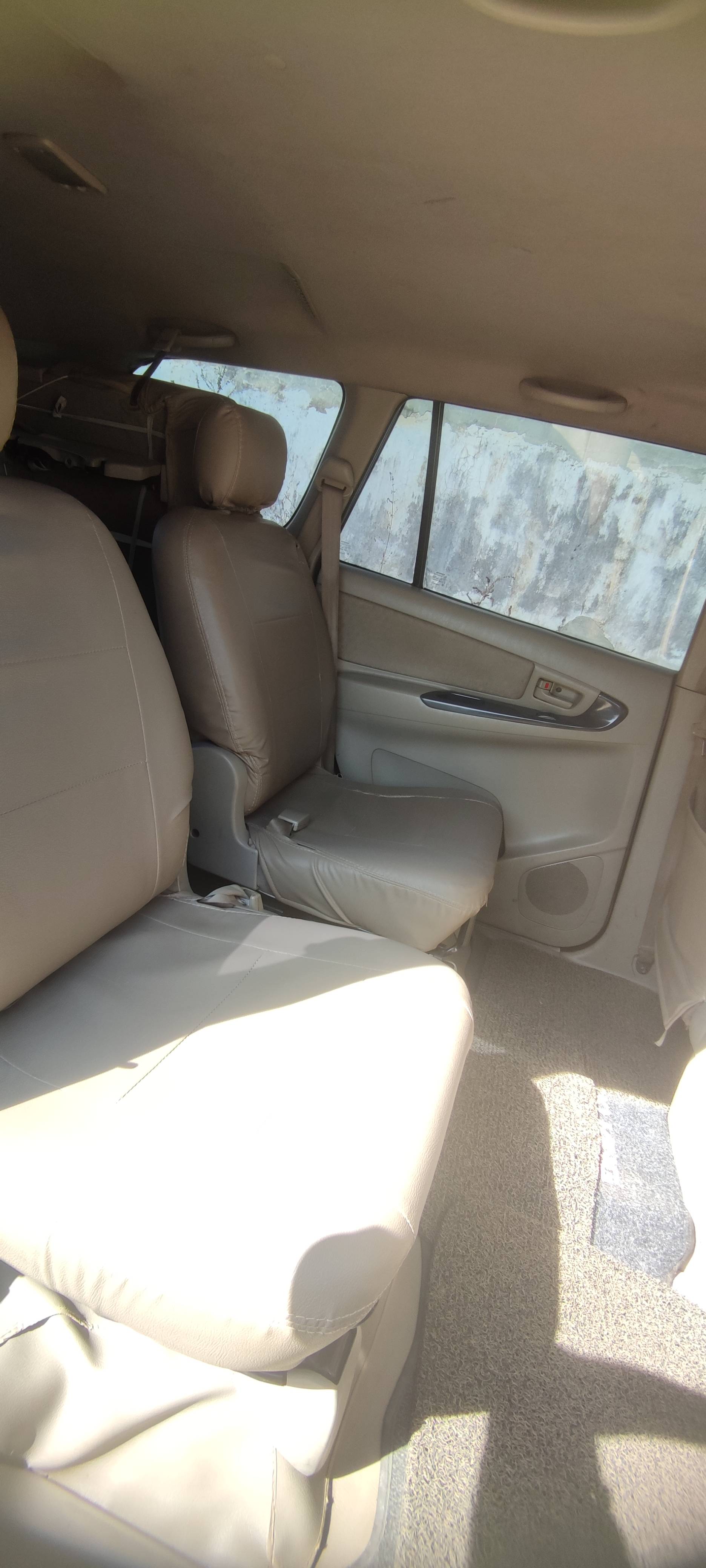 2010 Toyota Kijang Innova 2010 Toyota Kijang Innova