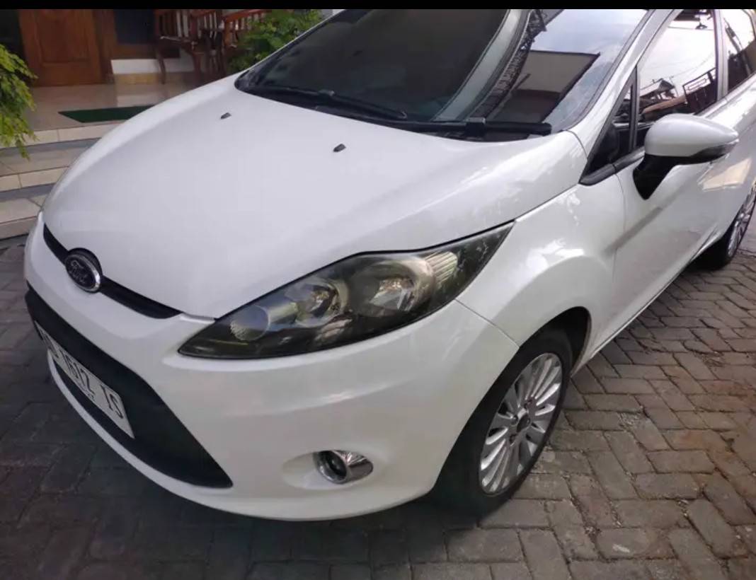 Old 2010 Ford Fiesta Sport 1.5L AT Sport 1.5L AT