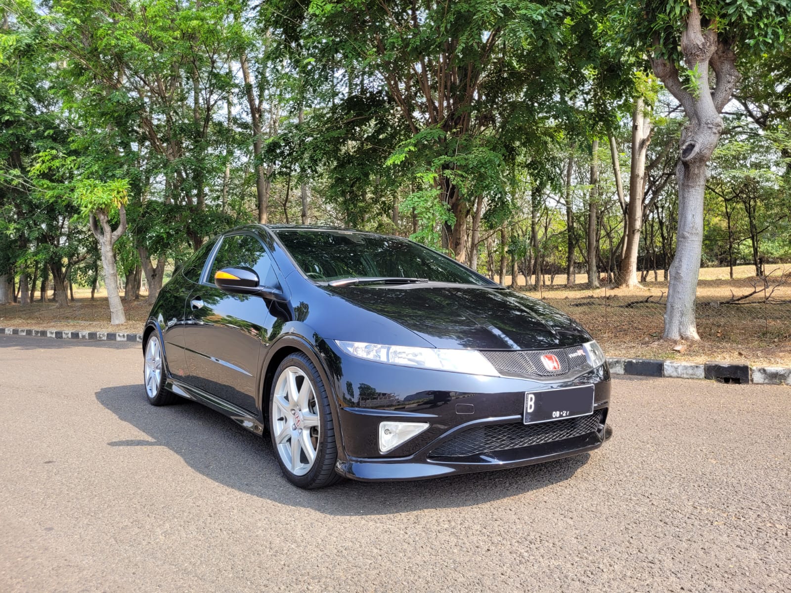 2007 Honda Civic Type R 6-Speed MT 2007 Honda Civic Type R 6-Speed MT