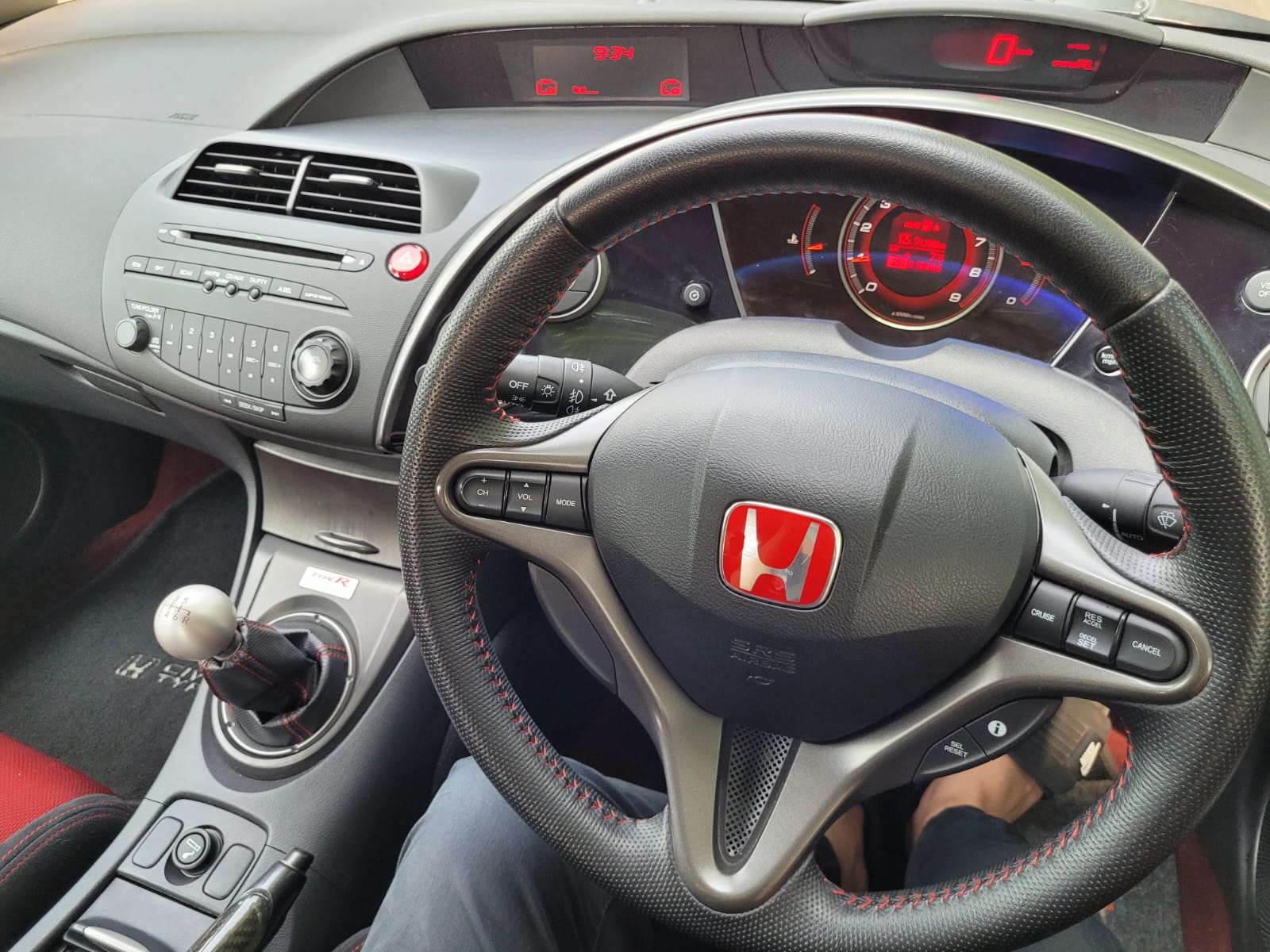 2007 Honda Civic Type R 6-Speed MT 2007 Honda Civic Type R 6-Speed MT