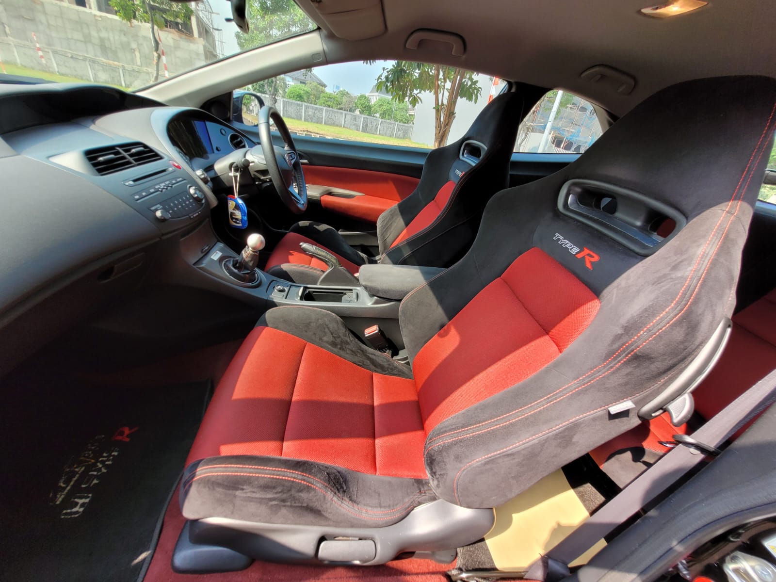 2007 Honda Civic Type R 6-Speed MT 2007 Honda Civic Type R 6-Speed MT