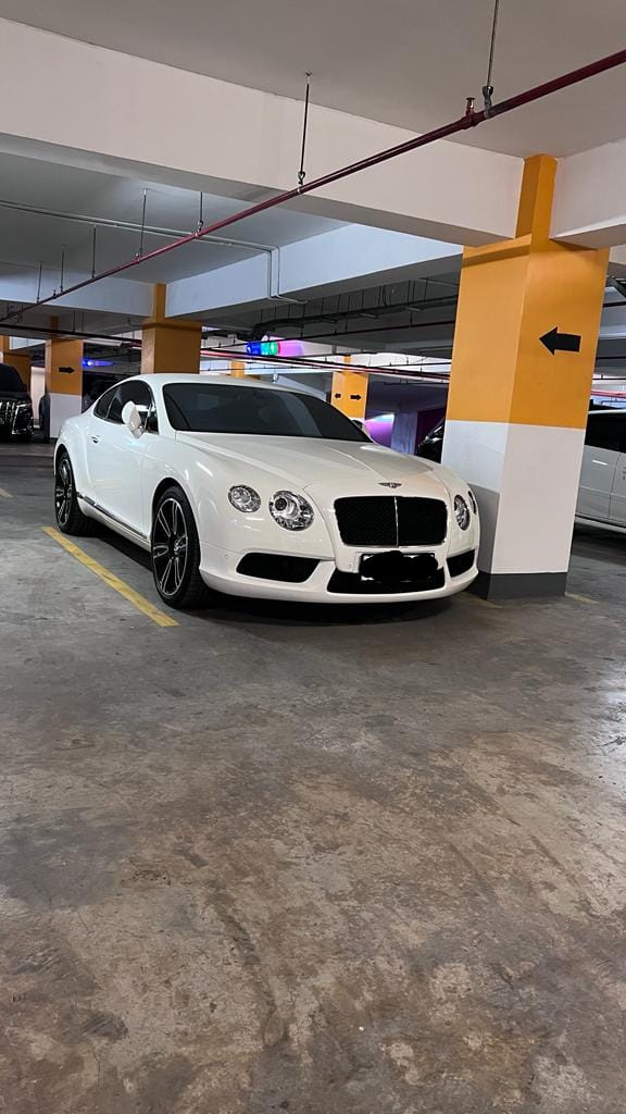 2013 Bentley Continental GT V8  4-litre twin-turbocharged V8 2013 Bentley Continental GT V8  4-litre twin-turbocharged V8