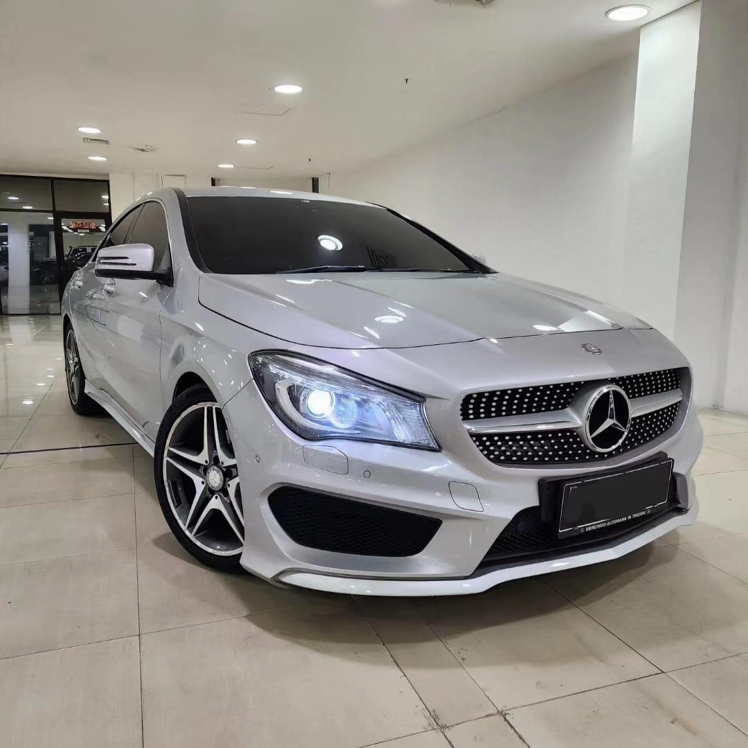 2015 Mercedes Benz CLA-Class  200 AMG Line Bekas 2015 Mercedes Benz CLA-Class  200 AMG Line Bekas