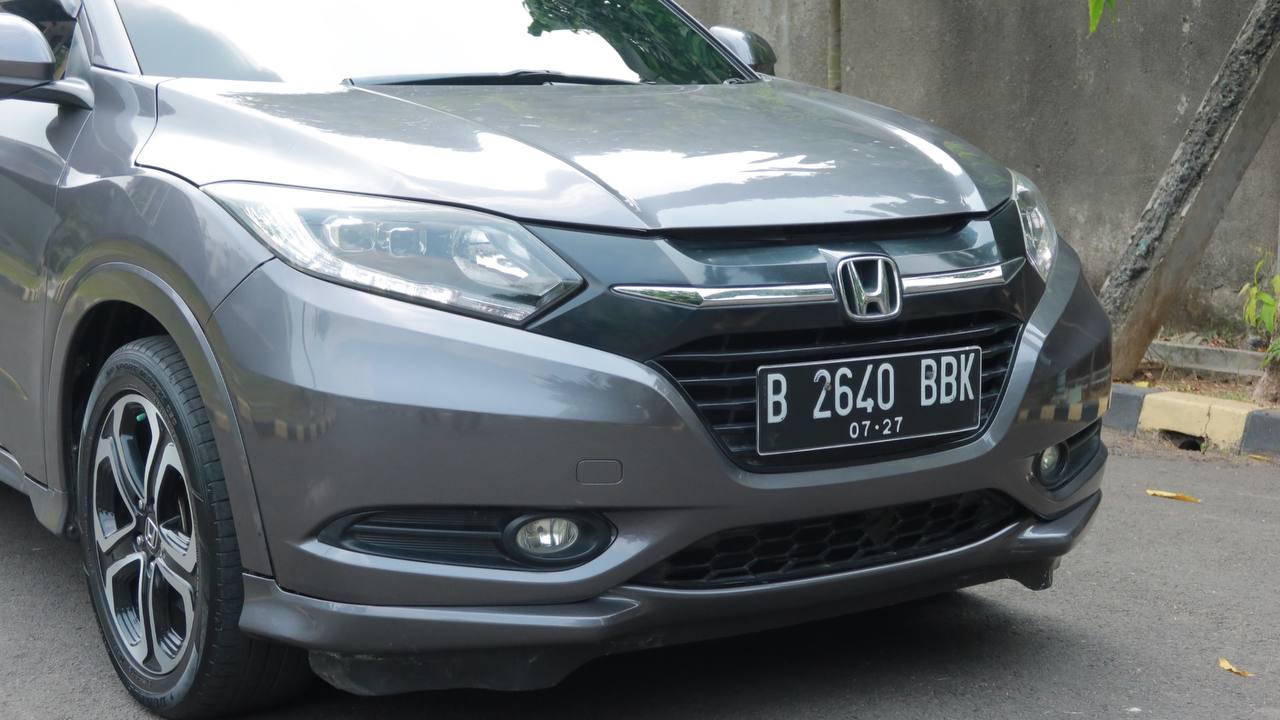 Old 2017 Honda HRV  1.8 Prestige 1.8 Prestige