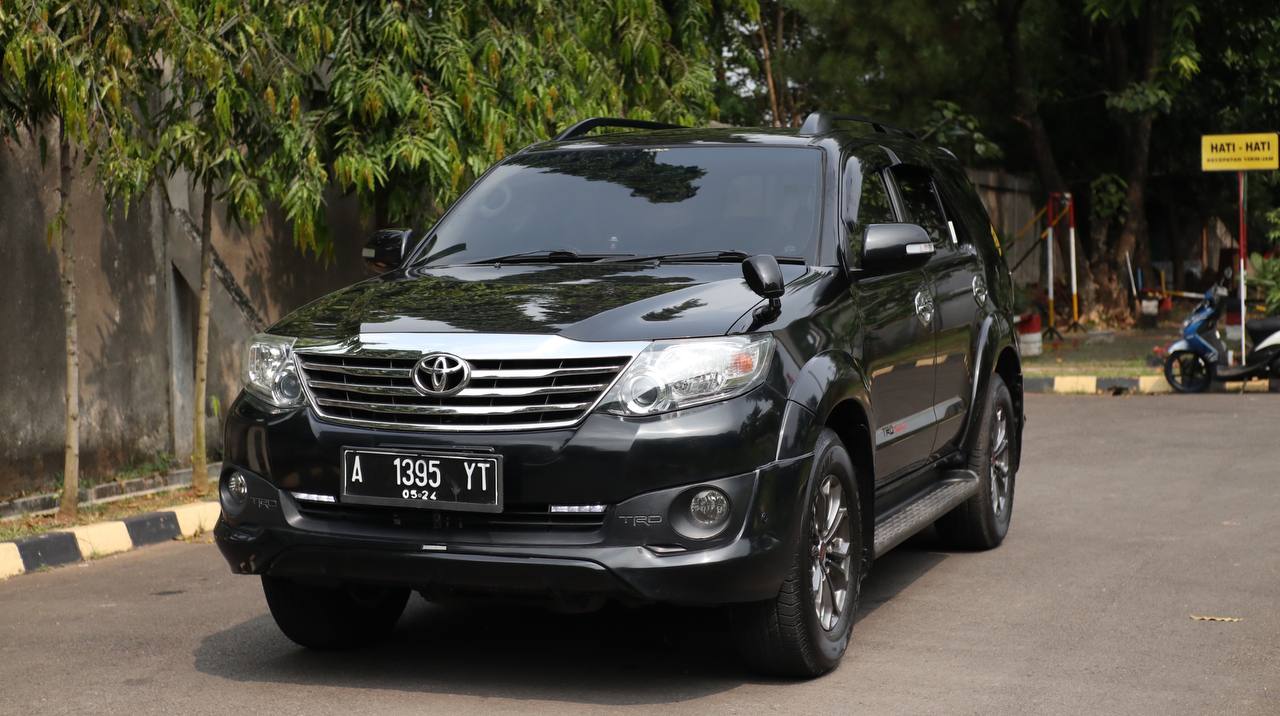 2014 Toyota Fortuner  2.7 G A/T Lux TRD Bensin 2.7 G A/T Lux TRD Bensin bekas