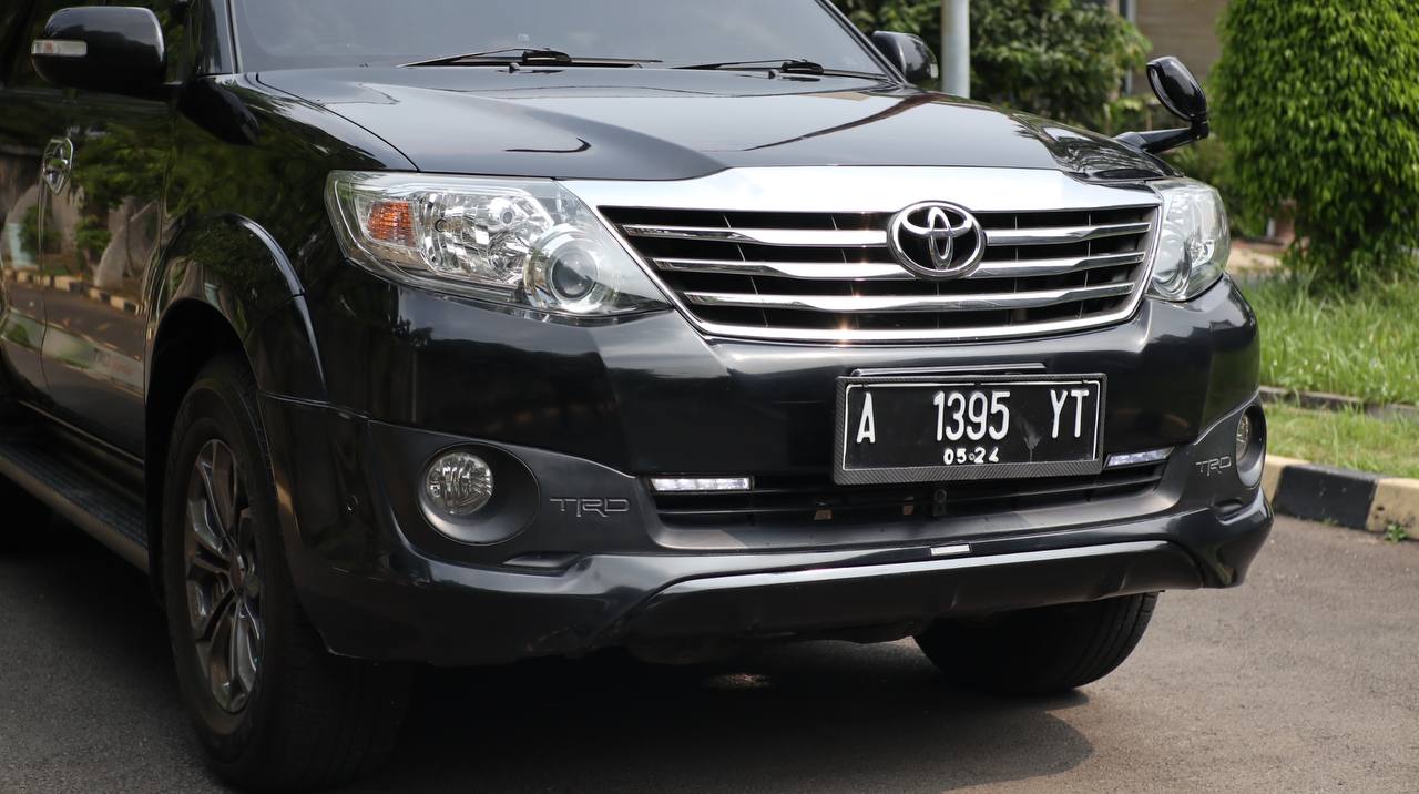Old 2014 Toyota Fortuner  2.7 G A/T Lux TRD Bensin 2.7 G A/T Lux TRD Bensin
