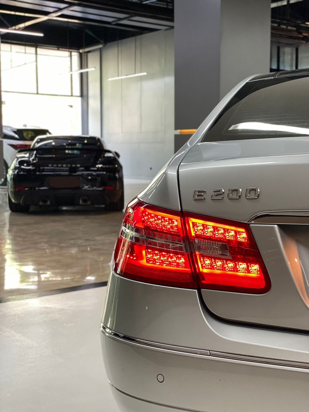 2011 Mercedes Benz E-Class  E 200 Coupe AMG Line 2011 Mercedes Benz E-Class  E 200 Coupe AMG Line