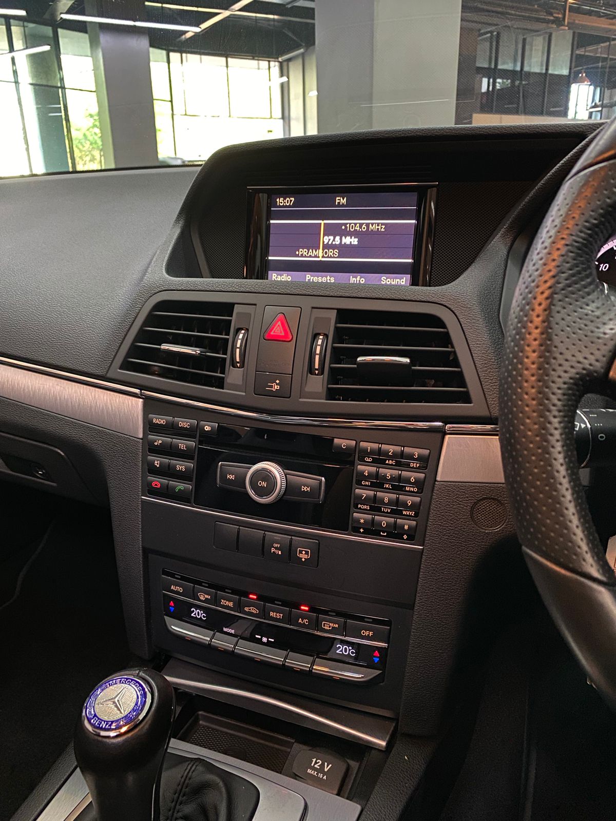 2011 Mercedes Benz E-Class  E 200 Coupe AMG Line 2011 Mercedes Benz E-Class  E 200 Coupe AMG Line