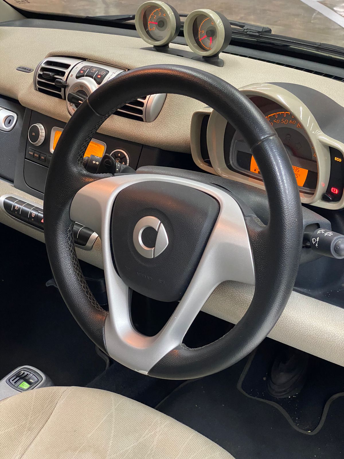 2011 Smart Fortwo COUPE PASSION A/T 2011 Smart Fortwo COUPE PASSION A/T