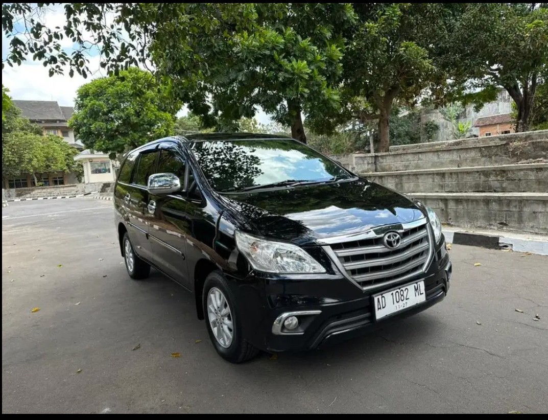 2014 Toyota Kijang Innova 2014 Toyota Kijang Innova