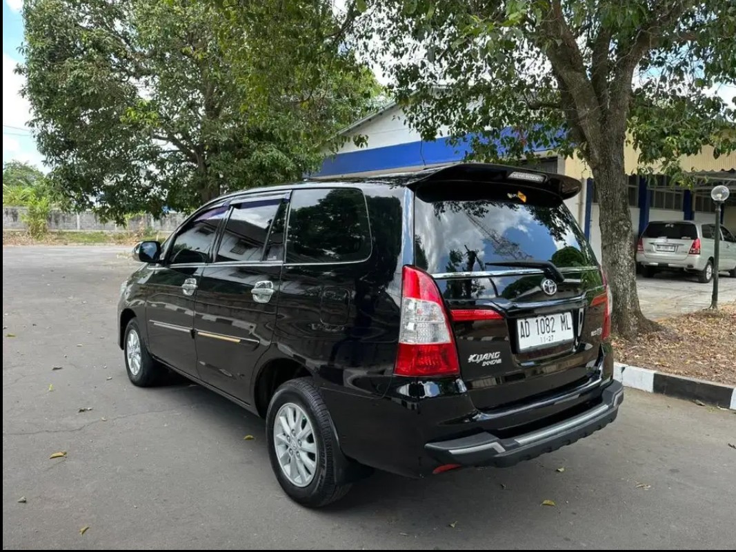 2014 Toyota Kijang Innova 2014 Toyota Kijang Innova