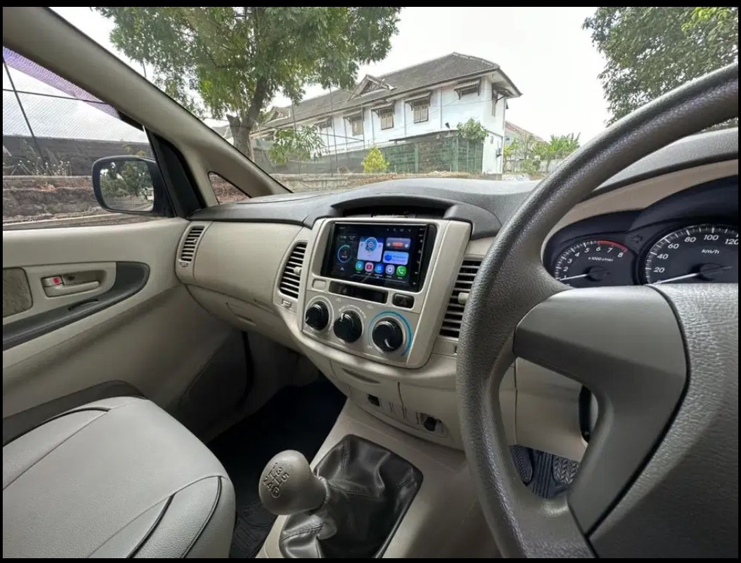 2014 Toyota Kijang Innova 2014 Toyota Kijang Innova