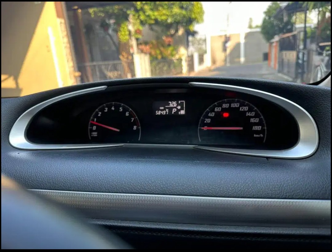 2016 Toyota Sienta 2016 Toyota Sienta