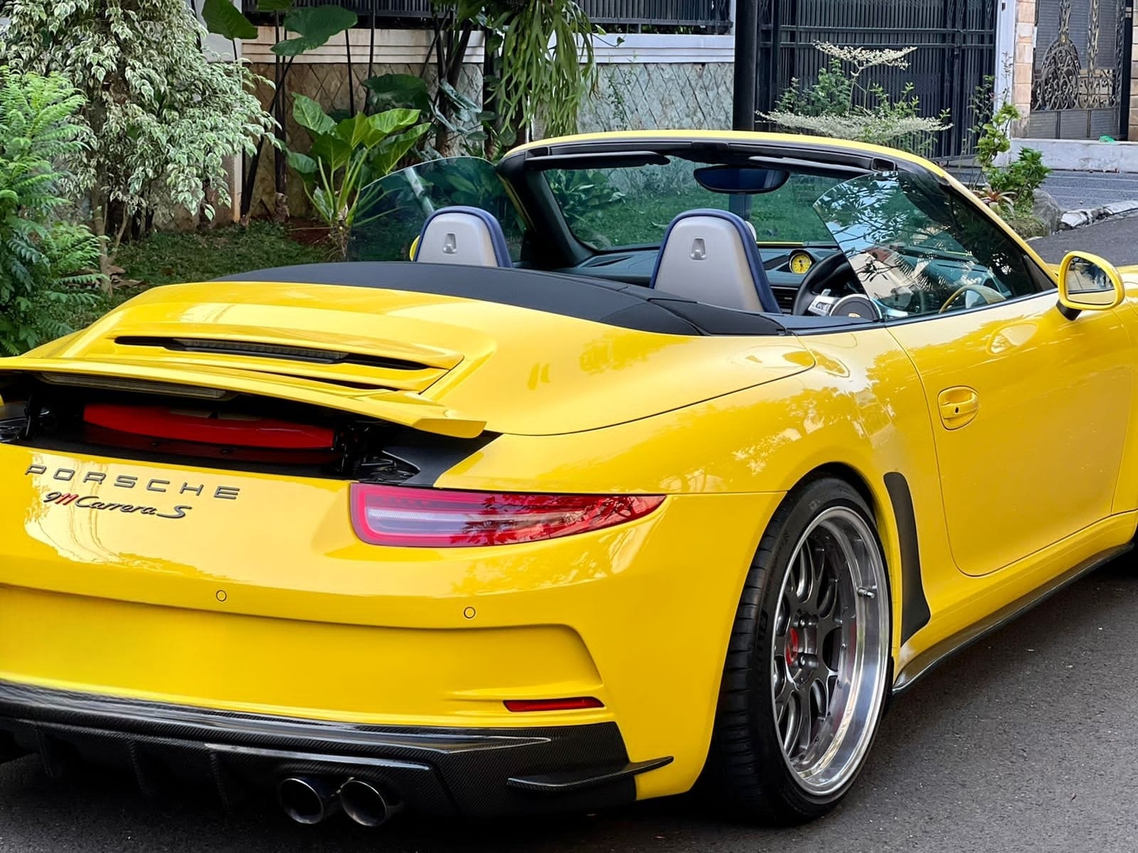 2012 Porsche 911 Carrera S Cabriolet PDK 2012 Porsche 911 Carrera S Cabriolet PDK