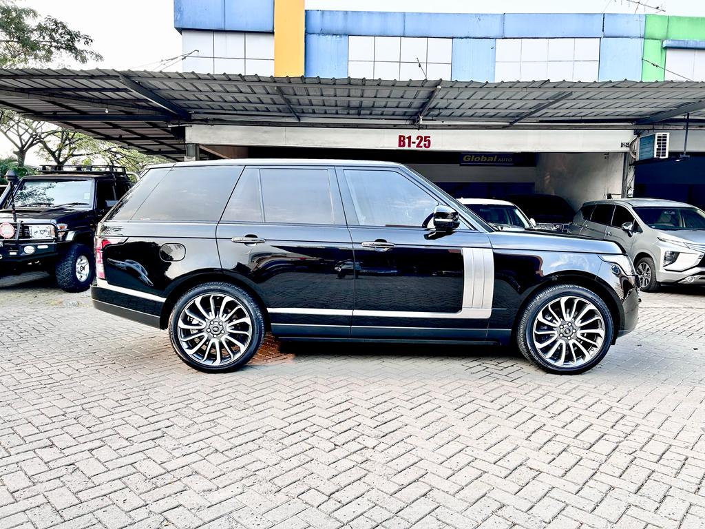 2013 Land Rover Range Rover Vogue 5.0 AUTOBIOGRAPHY AT 2013 Land Rover Range Rover Vogue 5.0 AUTOBIOGRAPHY AT