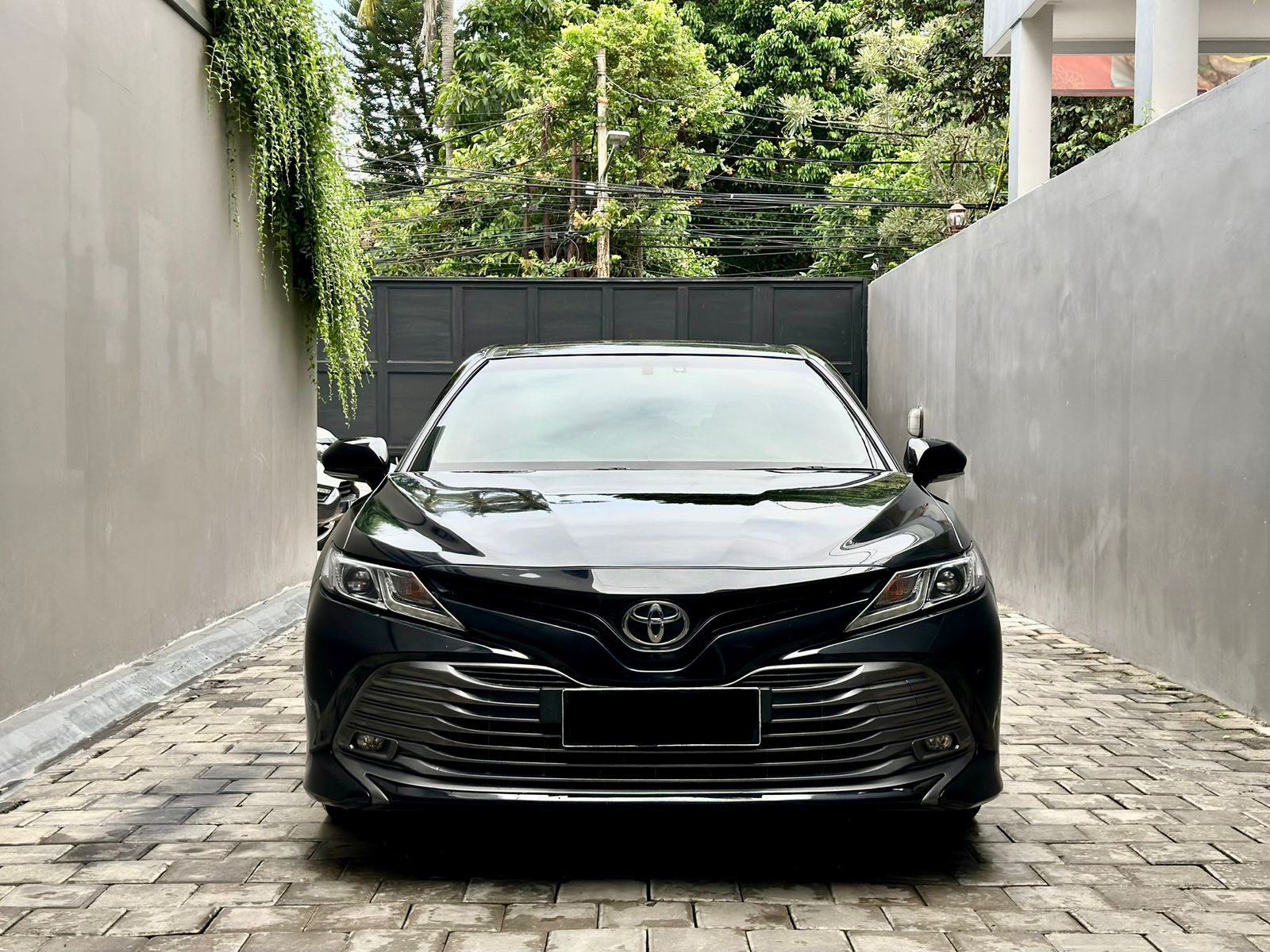 Second Hand 2019 Toyota Camry 2.5 V AT Second Hand 2019 Toyota Camry 2.5 V AT