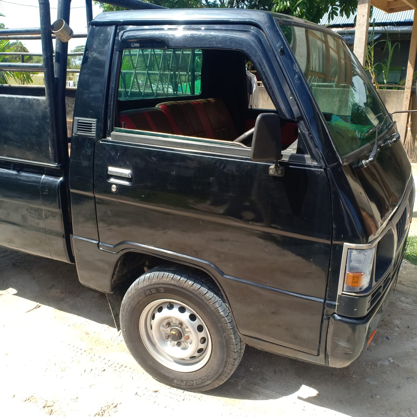 2018 Mitsubishi L300 2018 Mitsubishi L300