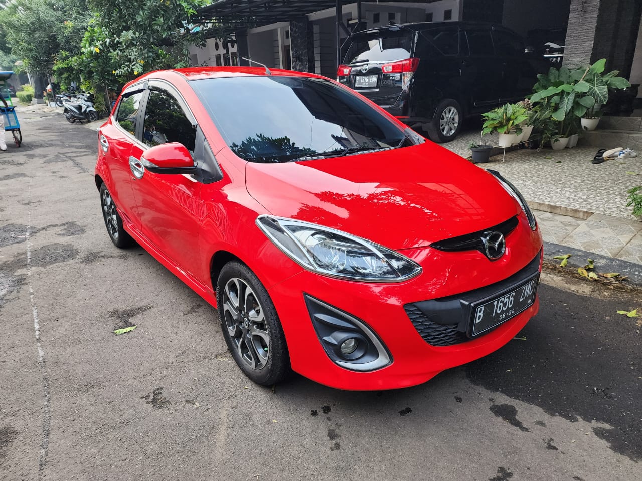 2014 Mazda 2 Hatchback Bekas 2014 Mazda 2 Hatchback Bekas