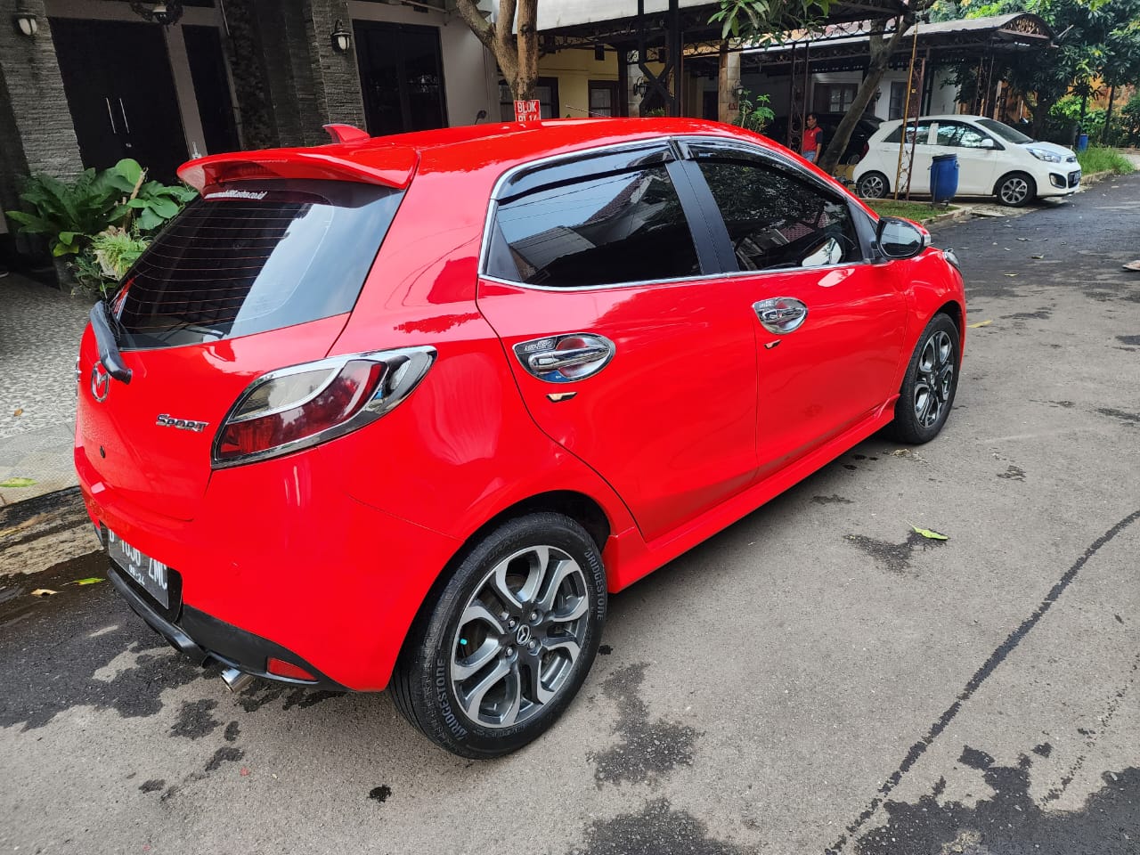 2014 Mazda 2 Hatchback 2014 Mazda 2 Hatchback