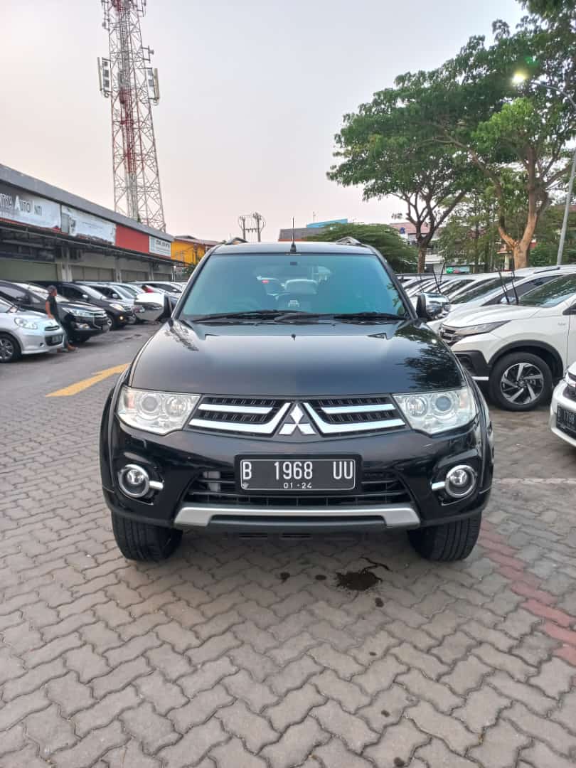 Second Hand 2013 Mitsubishi Pajero Second Hand 2013 Mitsubishi Pajero