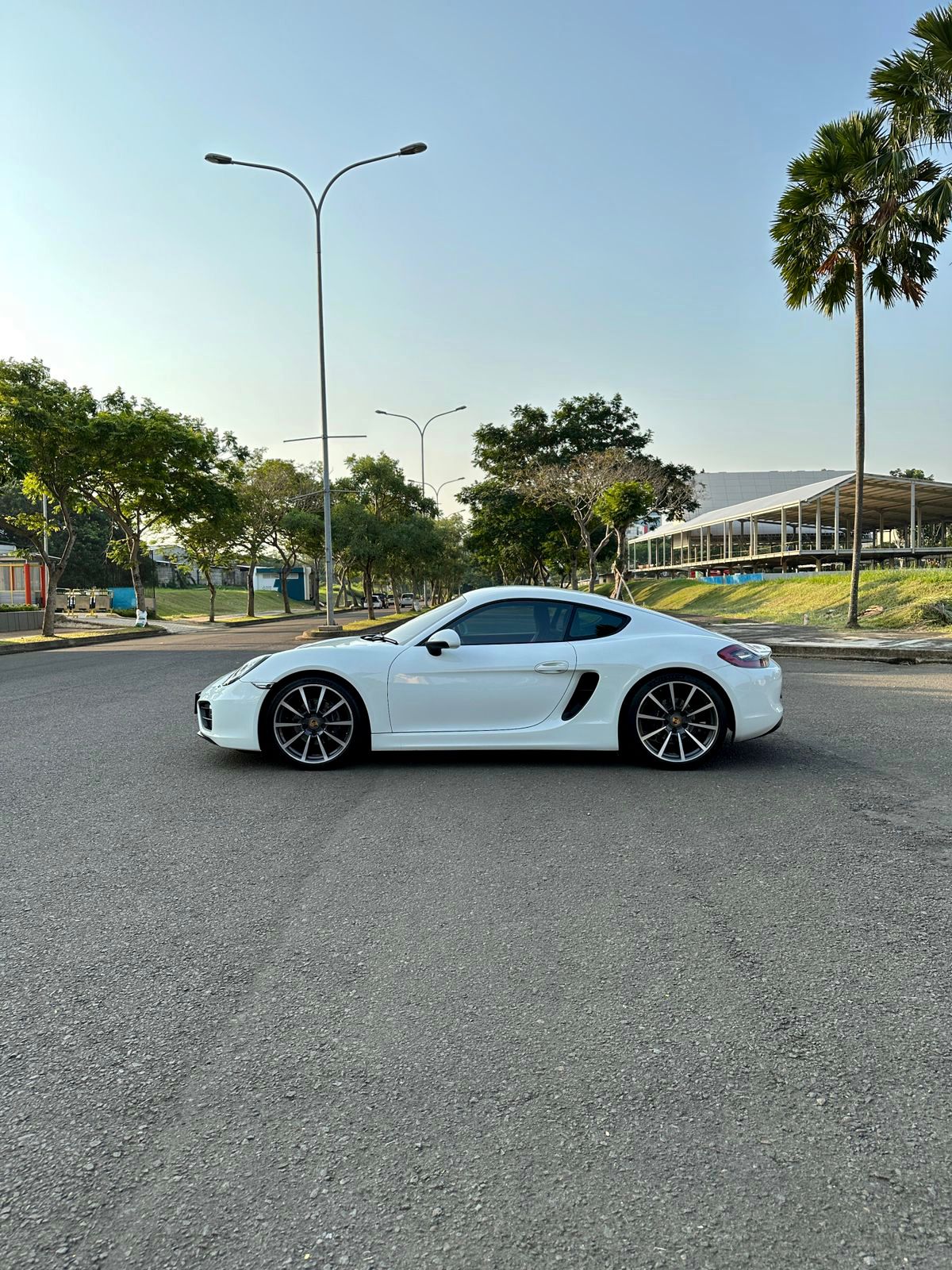 2014 Porsche Cayman 2.7 Coupe 2014 Porsche Cayman 2.7 Coupe