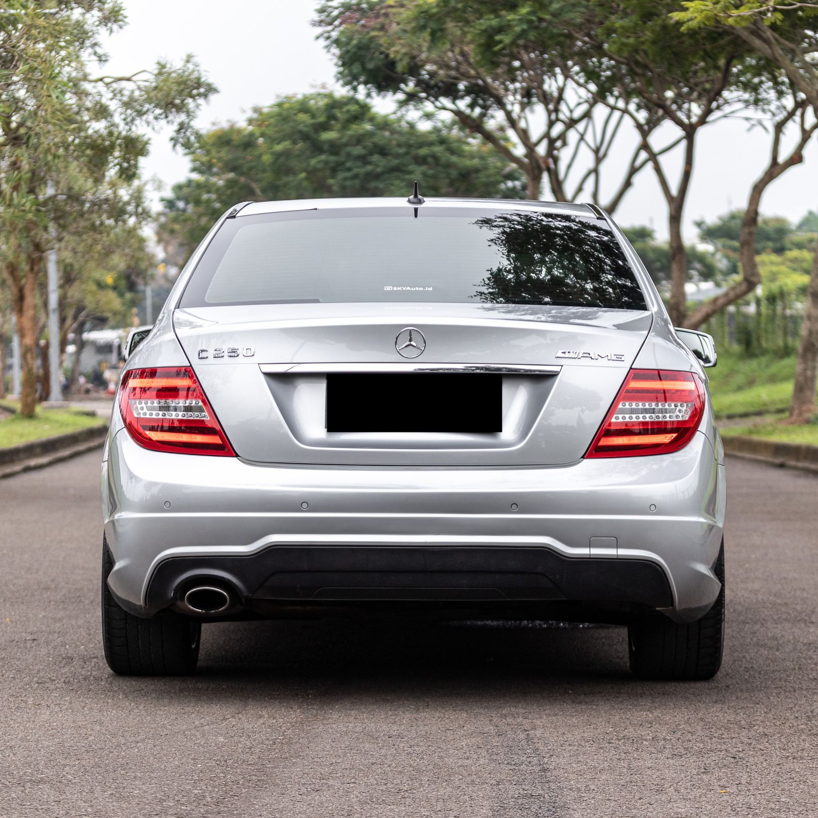 2012 Mercedes Benz C-Class Sedan C 250 AMG 2012 Mercedes Benz C-Class Sedan C 250 AMG