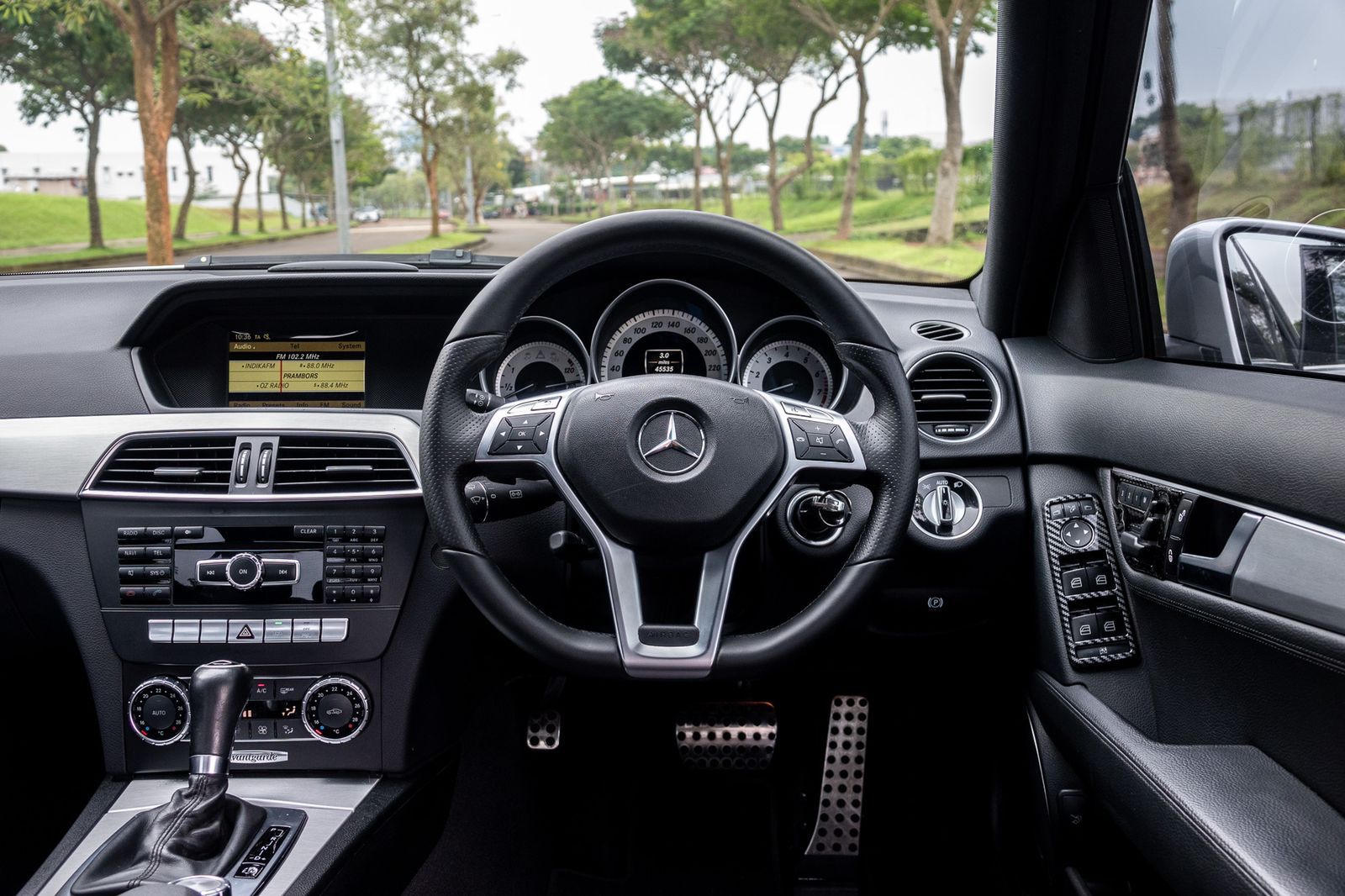 2012 Mercedes Benz C-Class Sedan C 250 AMG 2012 Mercedes Benz C-Class Sedan C 250 AMG