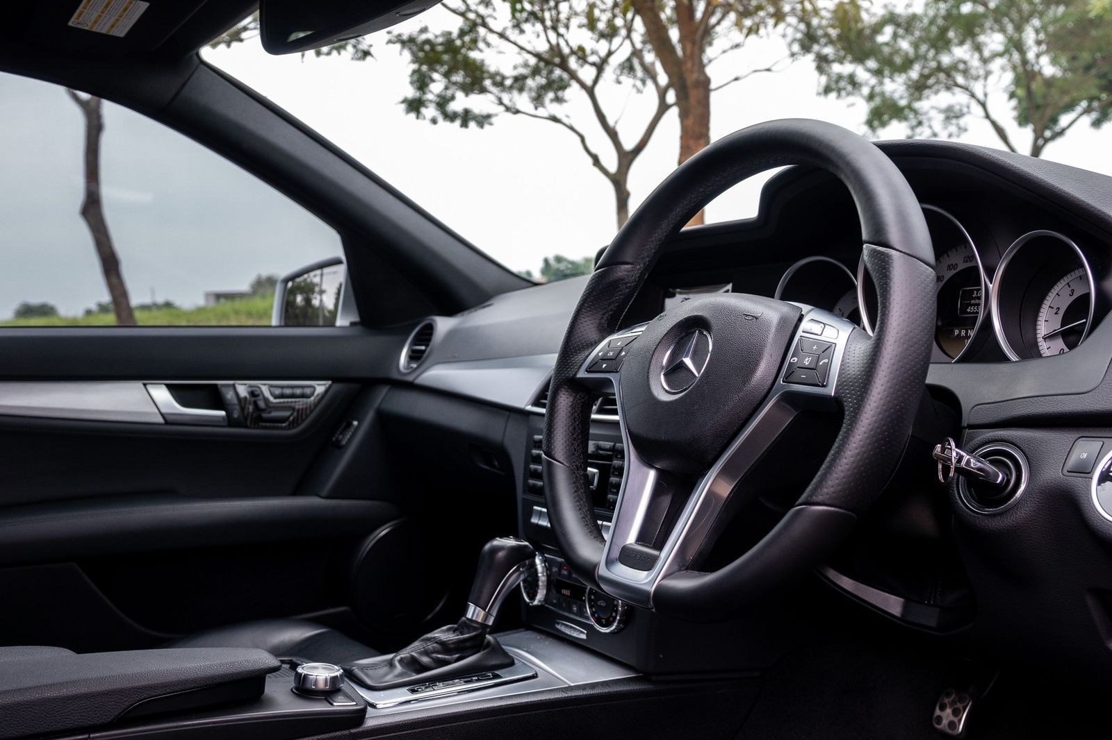 2012 Mercedes Benz C-Class Sedan C 250 AMG 2012 Mercedes Benz C-Class Sedan C 250 AMG