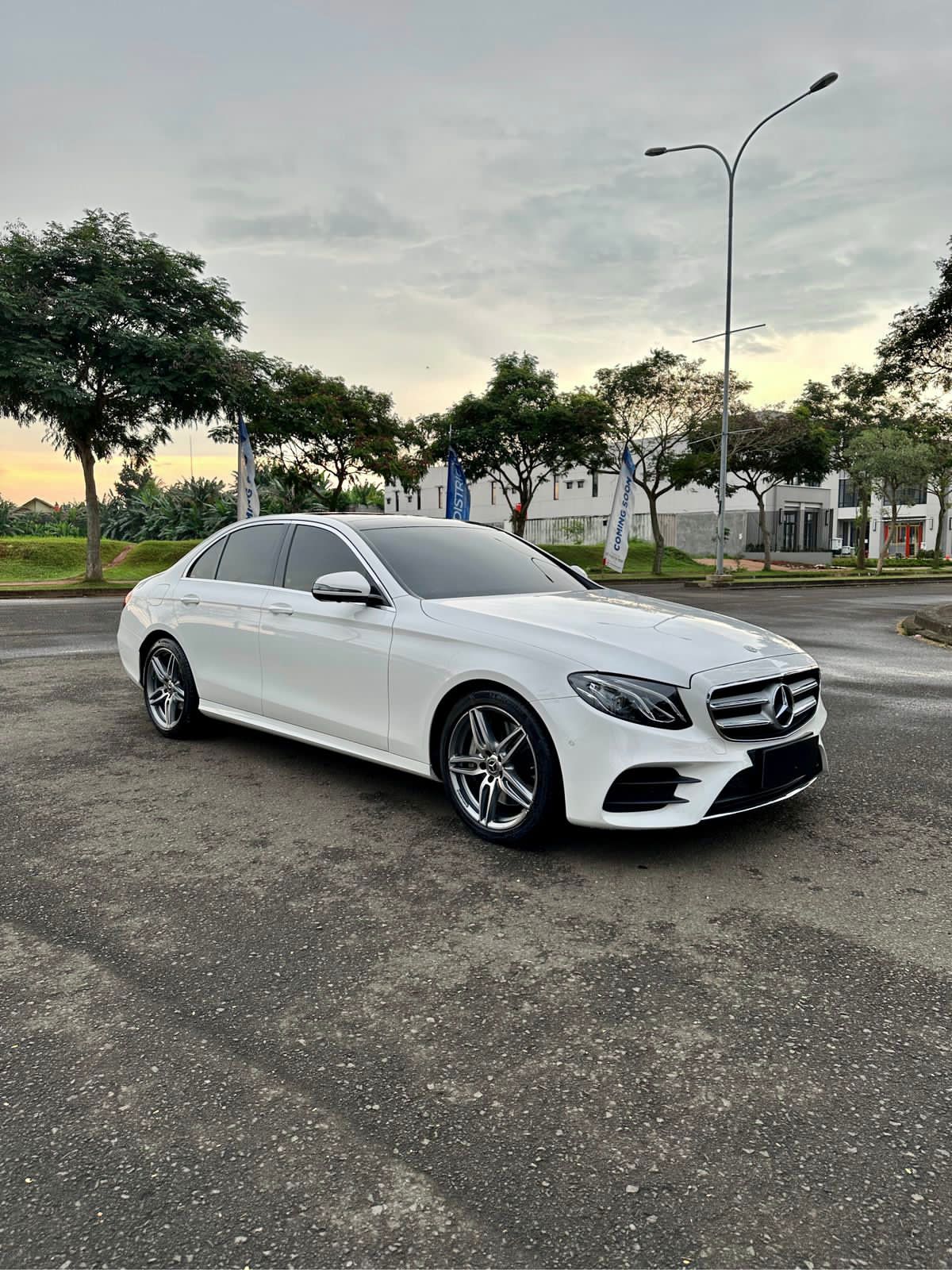 2018 Mercedes Benz E-Class  E 300 AMG Line 2018 Mercedes Benz E-Class  E 300 AMG Line