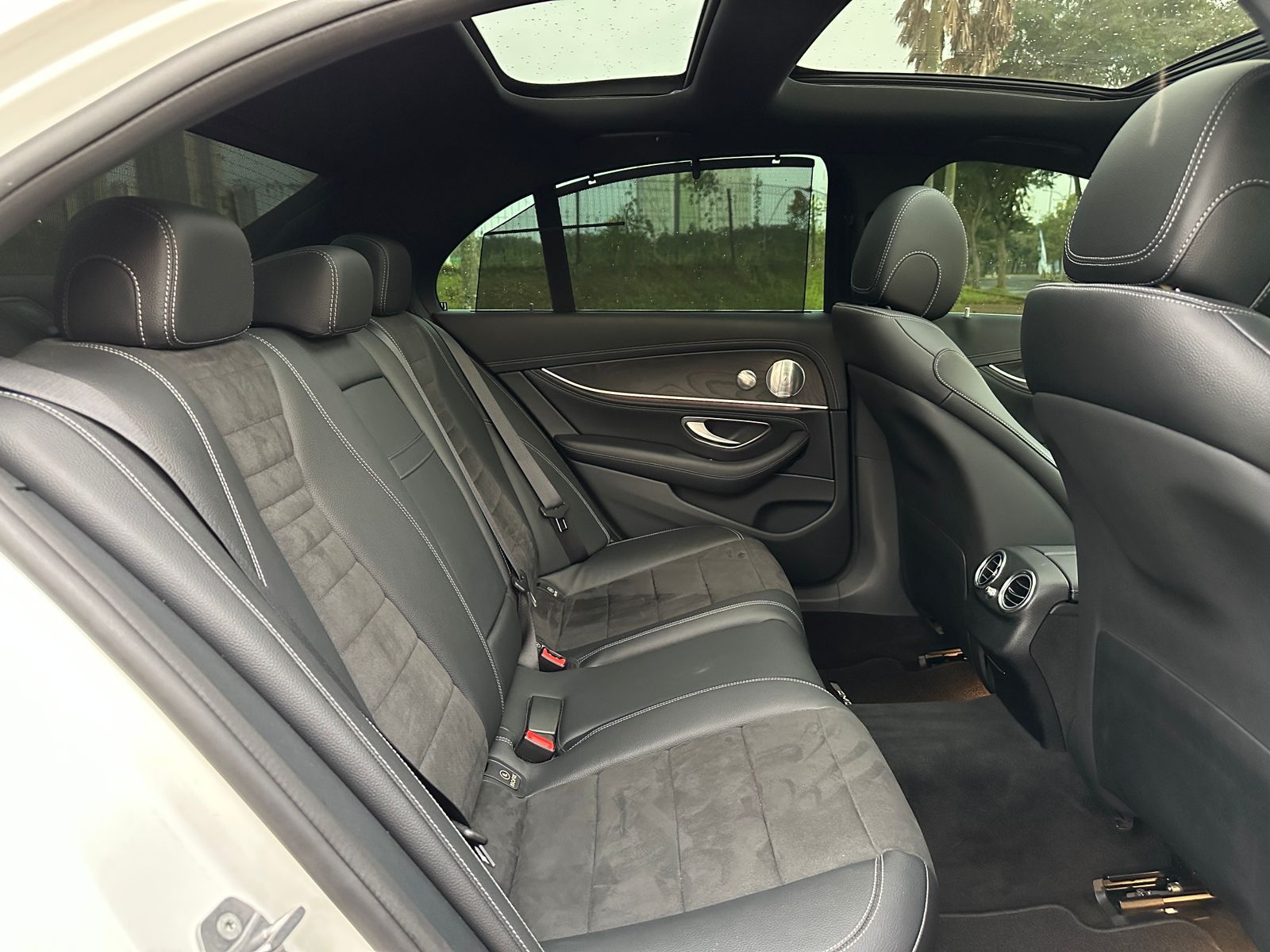 2018 Mercedes Benz E-Class  E 300 AMG Line 2018 Mercedes Benz E-Class  E 300 AMG Line