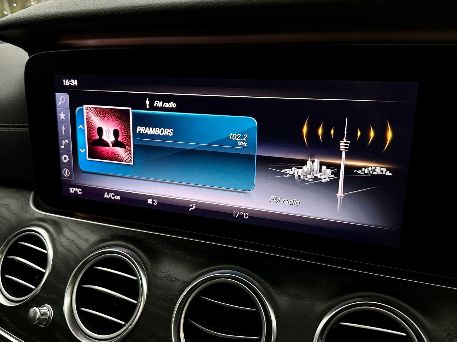 2018 Mercedes Benz E-Class  E 300 AMG Line 2018 Mercedes Benz E-Class  E 300 AMG Line