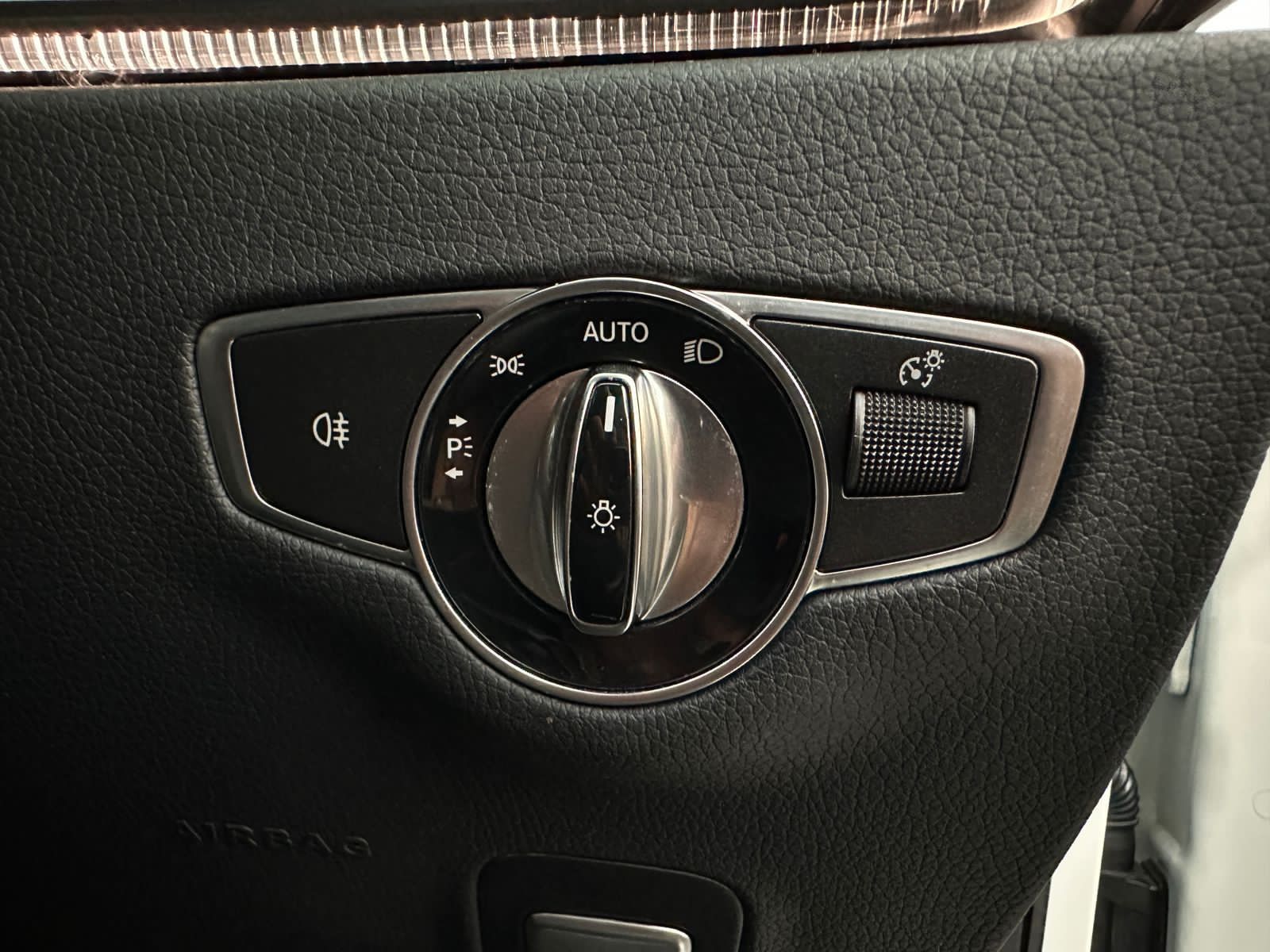 2018 Mercedes Benz E-Class  E 300 AMG Line 2018 Mercedes Benz E-Class  E 300 AMG Line